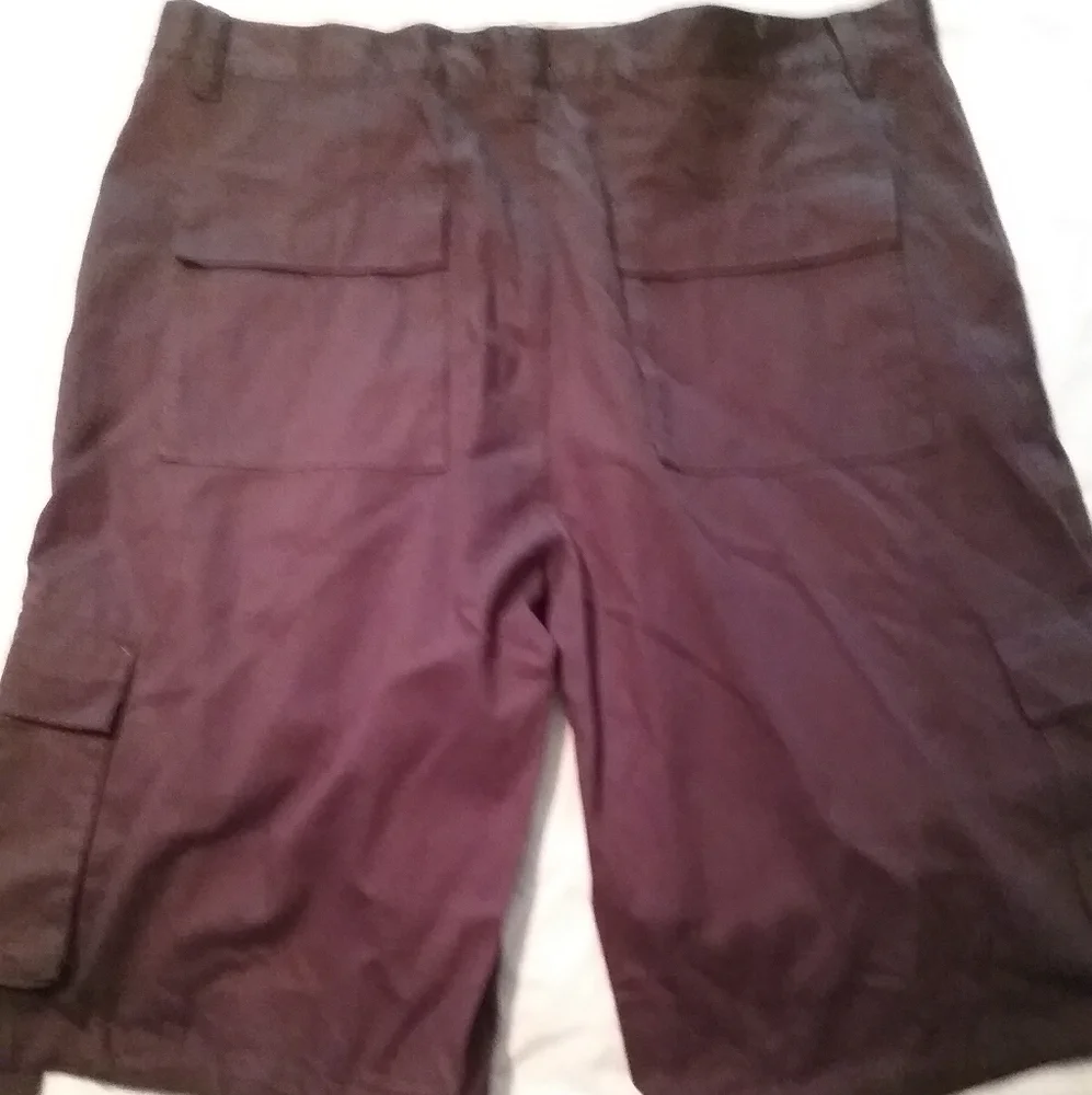 Men's size 46 cargo chocolate brown shorts